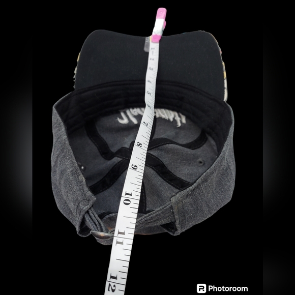 Harry Potter Hogwarts Baseball Hat - Picture 5 of 5